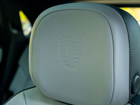 New 2026 Porsche Cayenne image 20