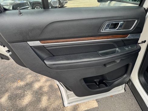 Used 2018 Ford Explorer Limited w/ Equipment Group 301A AWD/4WD image 42