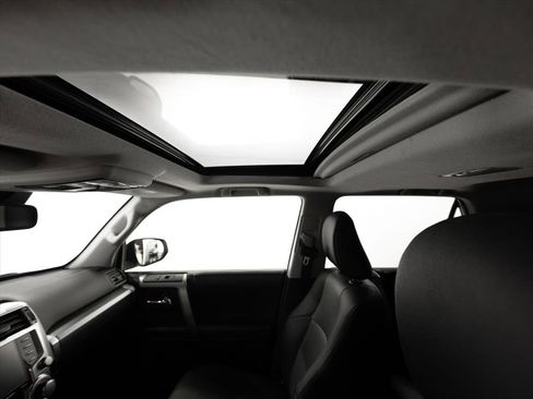 Certified 2023 Toyota 4Runner SR5 Premium w/ Moonroof Package image 5