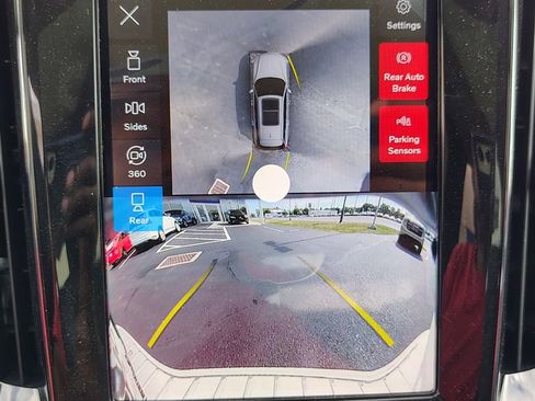 New 2026 Volvo V60 B5 Cross Country Plus w/ Protection Package Premier image 22