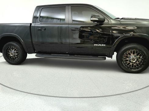 Used 2022 RAM 1500 Laramie w/ Sport Appearance Package AWD/4WD image 8