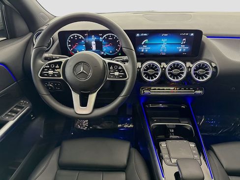 Used 2023 Mercedes-Benz GLA 250 w/ Premium Package image 22