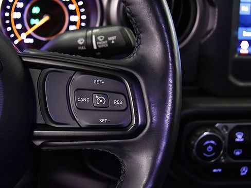 Used 2023 Jeep Wrangler Willys image 19