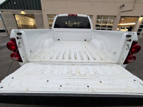 Used 2008 Dodge Ram 1500 Truck SLT image 16