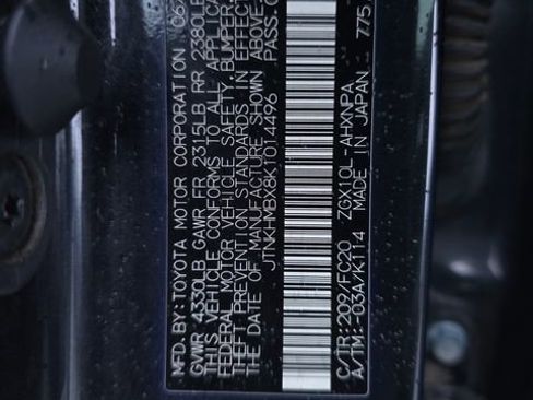 Used 2019 Toyota C-HR LE FWD image 26