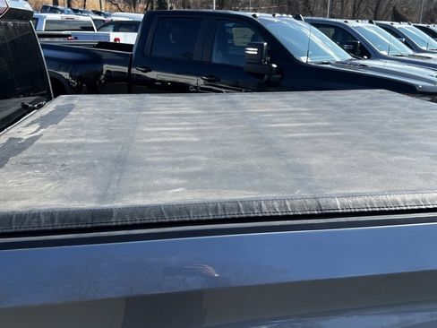 Used 2021 Chevrolet Silverado 1500 LT Trail Boss image 9