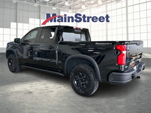 Used 2023 Chevrolet Silverado 1500 ZR2 w/ ZR2 Bison Edition AWD/4WD image 3