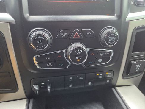 Used 2017 RAM 2500 Big Horn w/ Sport Appearance Group AWD/4WD image 12