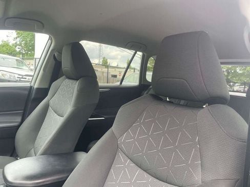 Certified 2021 Toyota RAV4 XLE AWD/4WD image 22