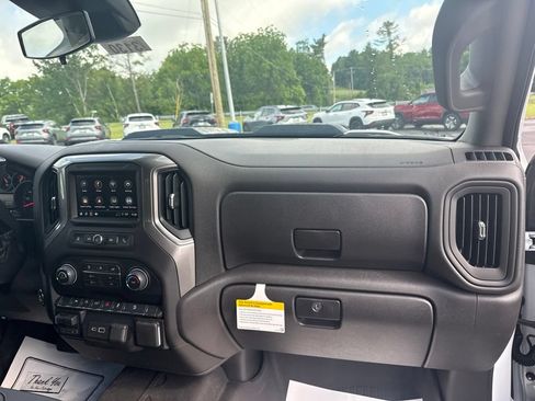 New 2026 Chevrolet Silverado 1500 Custom Trail Boss w/ LPO, Dark Essentials Package AWD/4WD image 35