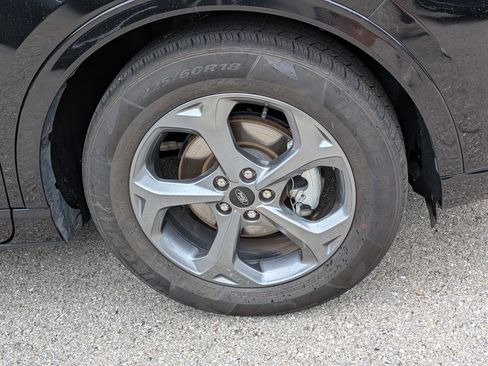 Used 2024 Ford Escape ST-Line FWD image 11