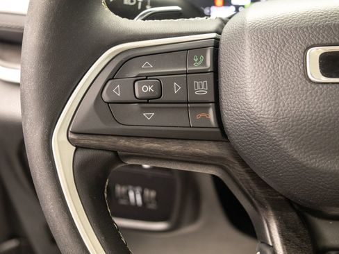 Used 2023 Jeep Grand Cherokee 4WD 4xe image 19
