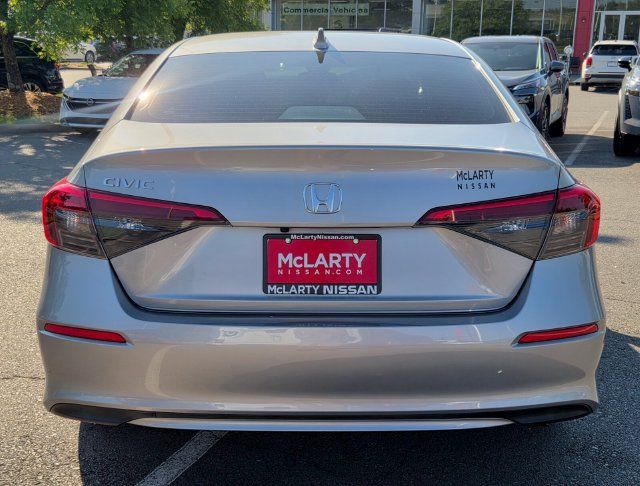 Used 2023 Honda Civic EX image 6