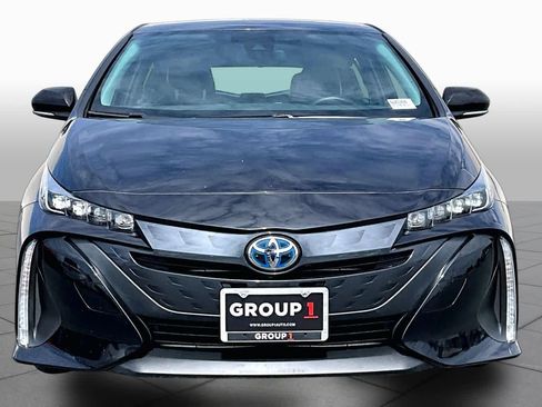 Used 2022 Toyota Prius Prime XLE FWD image 3