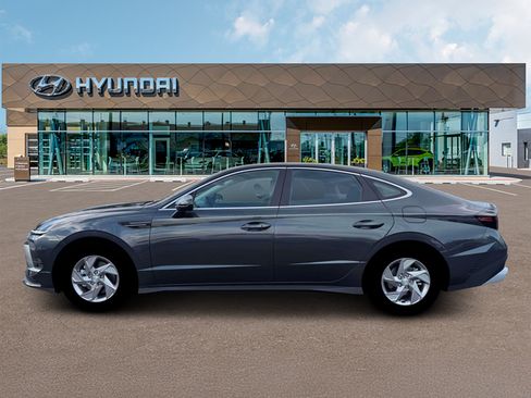 New 2026 Hyundai Sonata SE FWD image 3