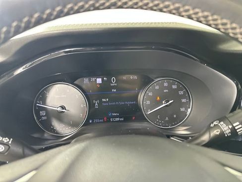 Used 2022 Buick Envision Avenir w/ Technology Package II image 17