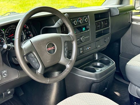 Used 2022 GMC Savana 3500 w/ Power Convenience Package image 14