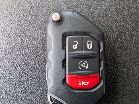 Used 2020 Jeep Wrangler Unlimited Sport image 26