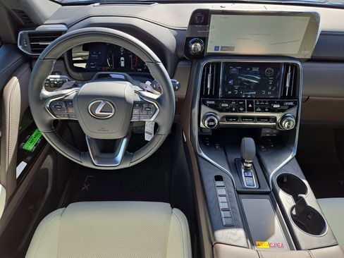 New 2026 Lexus LX 700h Luxury image 14