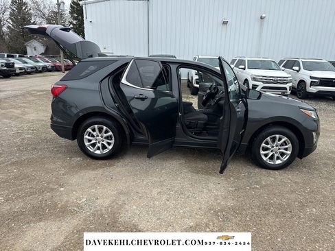 Used 2018 Chevrolet Equinox LT image 30