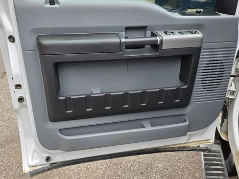 Used 2016 Ford F250 XLT w/ XLT Premium Package image 30