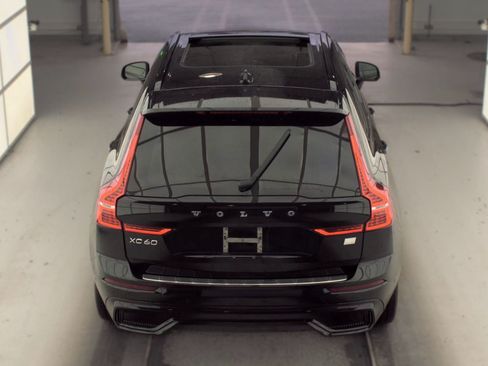 Used 2024 Volvo XC60 T8 Plus w/ Protection Package Premier AWD/4WD image 9