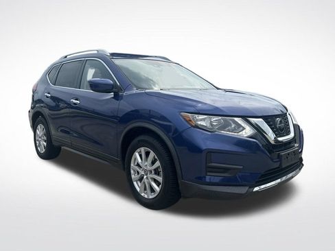Used 2020 Nissan Rogue SV FWD image 3