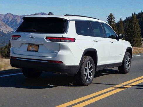 Used 2024 Jeep Grand Cherokee L Limited w/ Luxury Tech Group II image 7