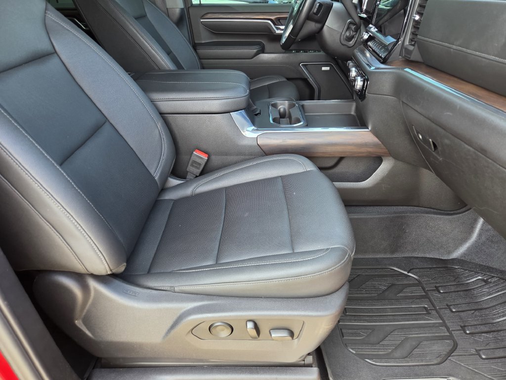 Used 2025 GMC Sierra 2500 SLT w/ Texas SLT Premium Package AWD/4WD image 13