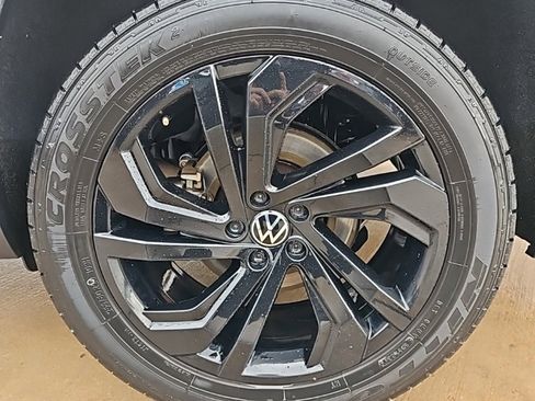 Used 2022 Volkswagen Atlas SE image 9