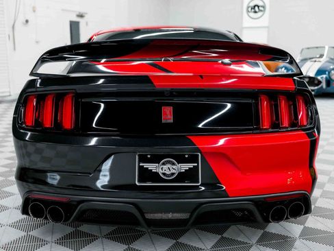 Used 2017 Ford Mustang Shelby GT350R w/ GT350R Equipment Group 920A RWD image 7