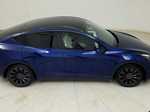 Used 2023 Tesla Model Y Performance AWD/4WD image 28