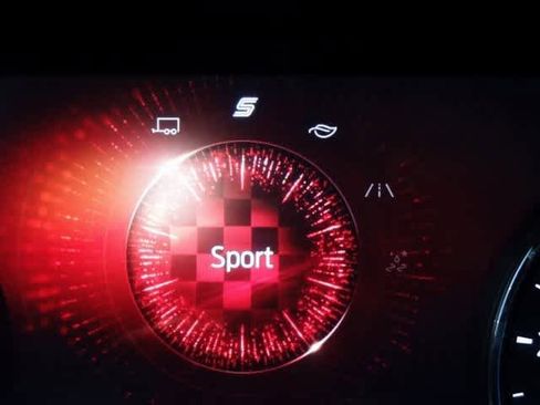 Used 2022 Ford Explorer XLT image 38