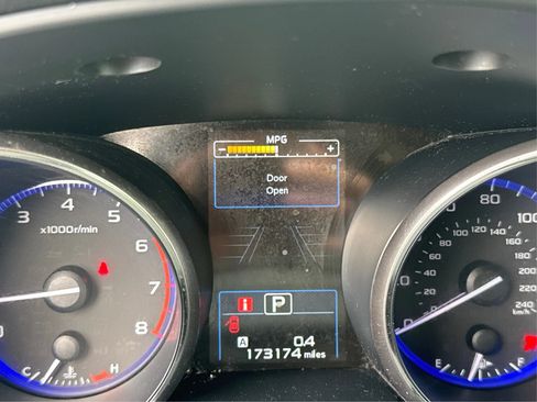 Used 2016 Subaru Legacy 2.5i Limited AWD/4WD image 19