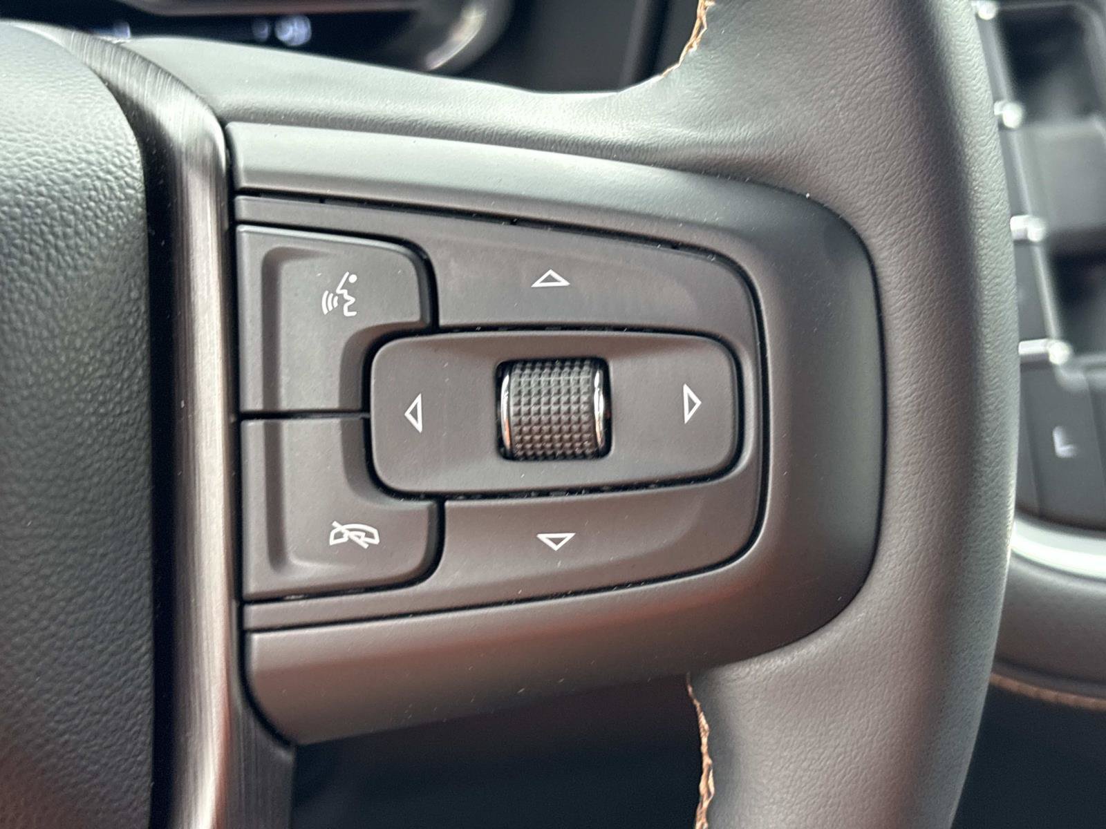 Used 2023 GMC Yukon XL AT4 AWD/4WD image 20