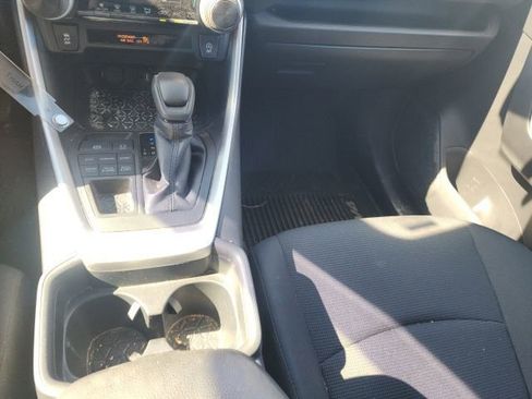 Used 2019 Toyota RAV4 LE w/ All Weather Liner Package image 18