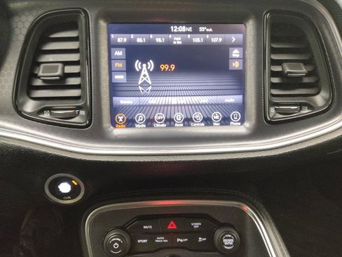 Used 2017 Dodge Challenger GT w/ Driver Convenience Group image 25