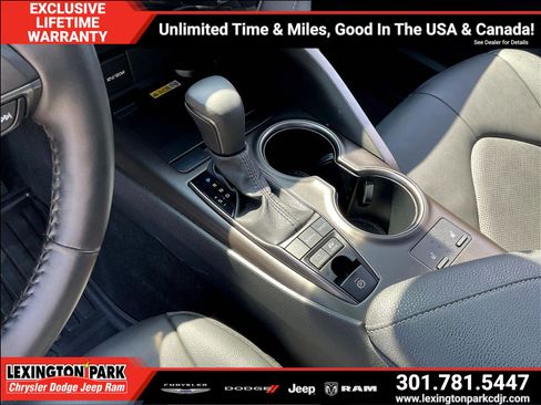 Used 2024 Toyota Camry XSE w/ Cold Weather Package FWD image 17