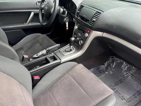 Used 2009 Subaru Outback 2.5i image 20