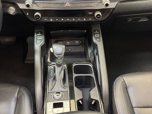 Used 2020 Kia Telluride EX AWD/4WD image 17