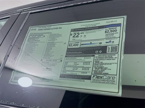 New 2025 Jeep Grand Cherokee Altitude image 20