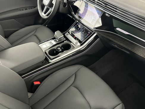 New 2026 Audi Q8 Premium Plus image 15