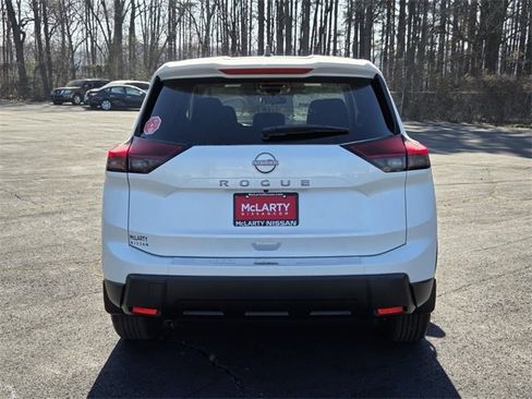New 2026 Nissan Rogue SV image 8