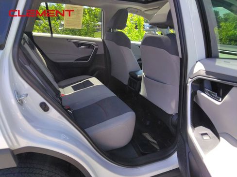 Used 2023 Toyota RAV4 XLE w/ Convenience Package FWD image 34
