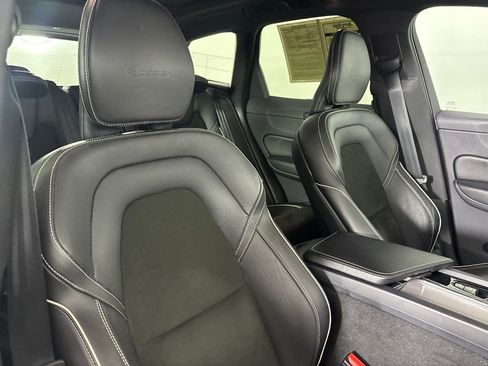 Used 2019 Volvo XC60 T5 R-Design w/ Protection Package Premier FWD image 29