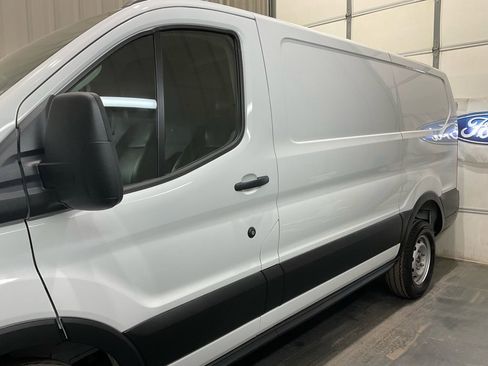 Used 2026 Ford Transit 250 Low Roof image 5