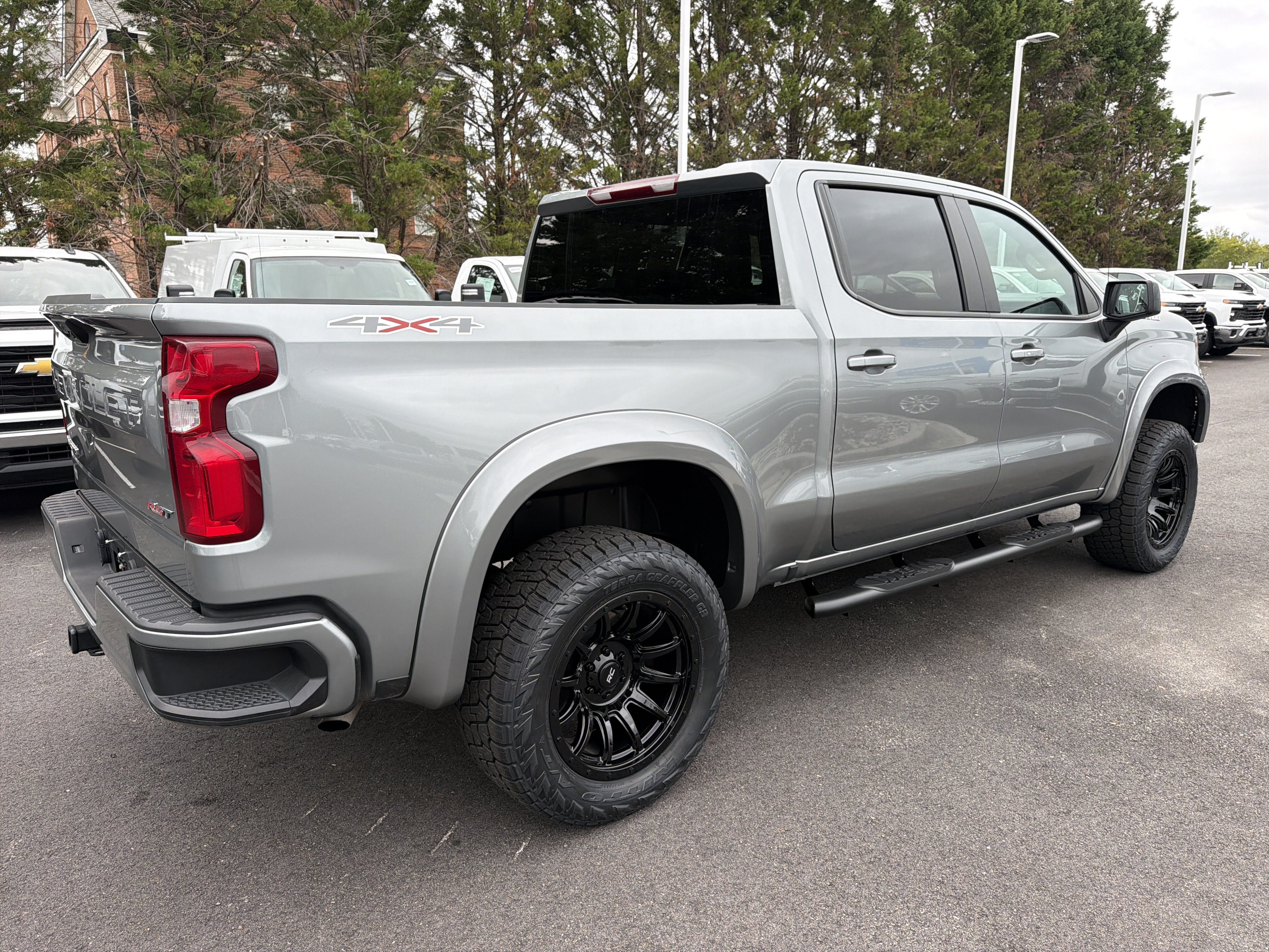 Used 2026 Chevrolet Silverado 1500 RST AWD/4WD image 10