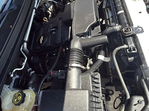 Used 2016 Chevrolet Colorado Z71 AWD/4WD image 33