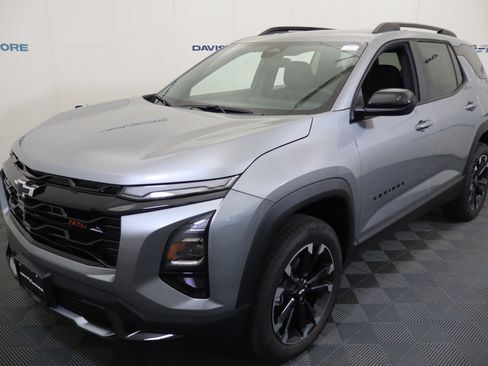 Used 2024 Chevrolet Equinox LT w/ LPO, Floor Liner Package FWD image 12