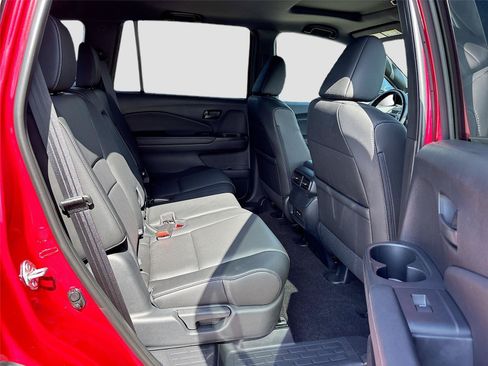 Certified 2024 Honda Passport EX-L image 32